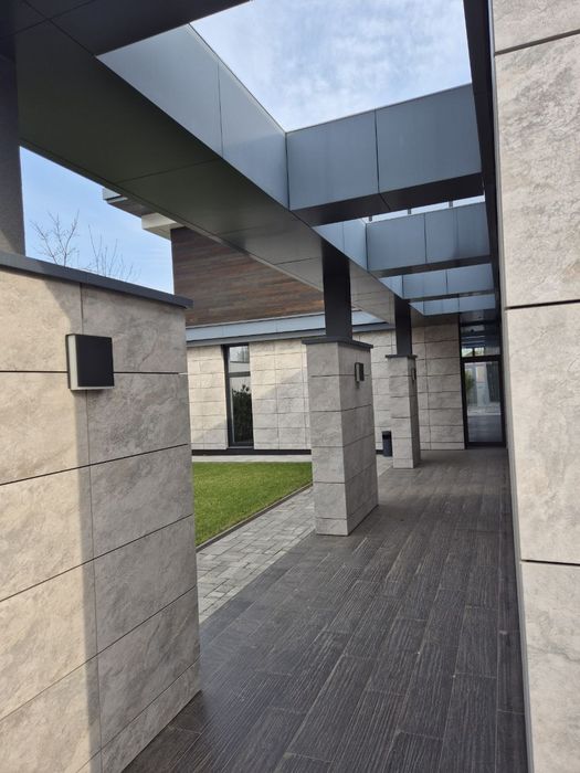 Продам VIP дом в городе! Умный дом! Бассейн! Гараж! Бомбоубежище!