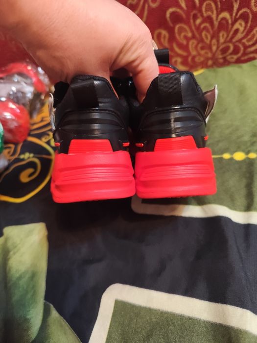 Кросівки дитячі на хлопчика розмір 26,28,29,30,31