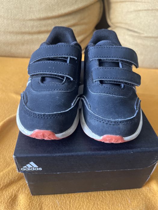 Buty adidas r. 25 wiosna/jesien