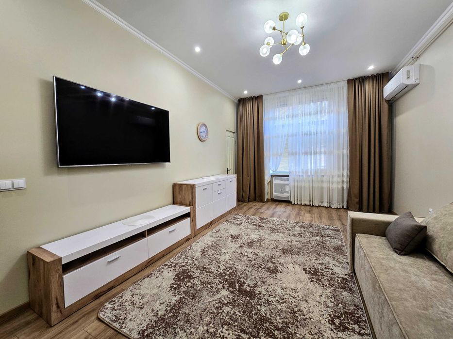 Здається 2-Х кімнатна квартира в ЦЕНТРІ міста на вул.ЖУКОВСЬКОГО