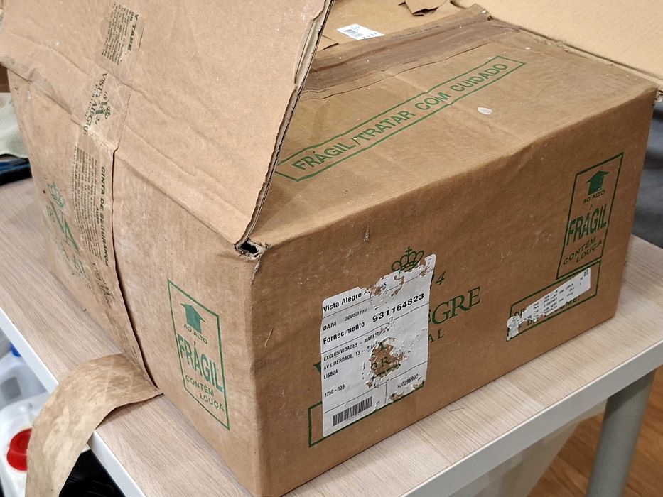 Vista Alegre serviço 100 peças Novo