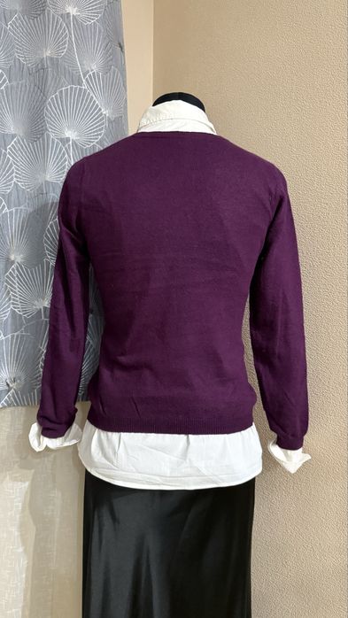 Джемпер, трикотаж з v-подібним вирізом last woman s