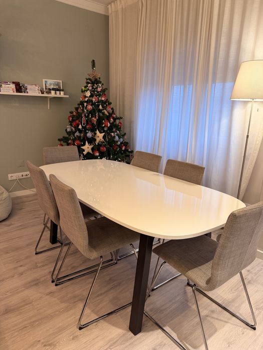 Mesa 6 pessoas Ikea, Branco e Preto