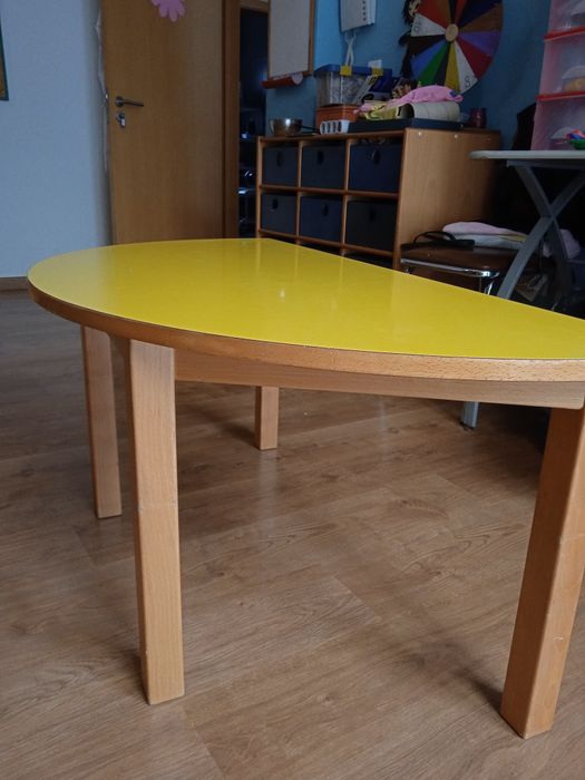 Mesa Semicírculo