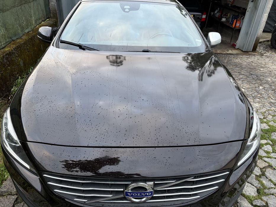 Volvo v60 hibrida plugin para pecas