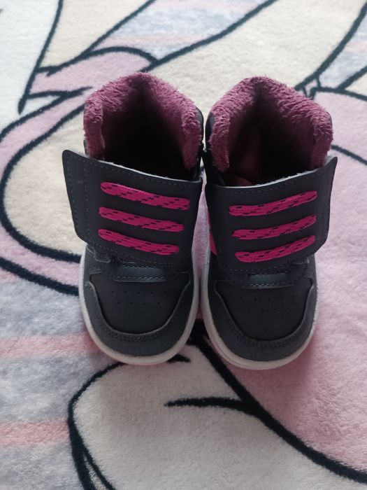 Buty, adidasy, kozaki 21