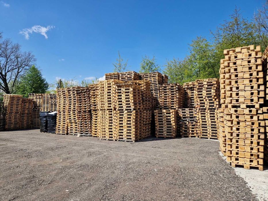 Palety drewniane 114x114 cm lub 120x120 cm, przemysłowa, pellet