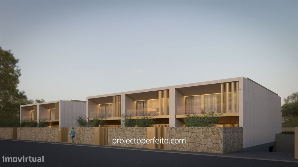 T3 Semi-Detached House for Sale in Serzedo and Perosinho, Vila Nova de Gaia