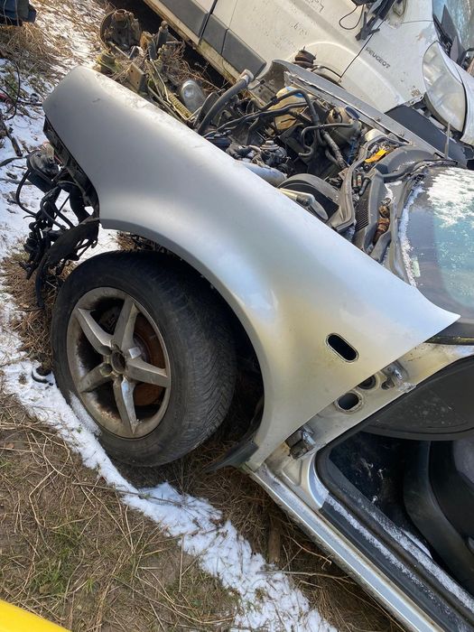 Volkswagen Golf 4 błotnik prawy lewy przód