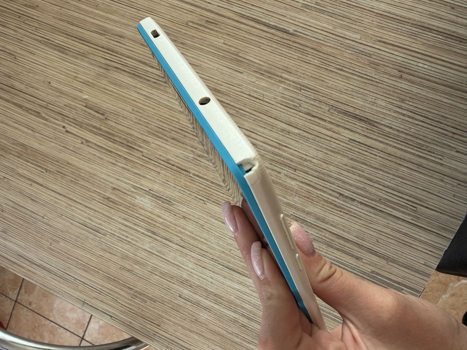 Планшет Lenovo TB3-710l