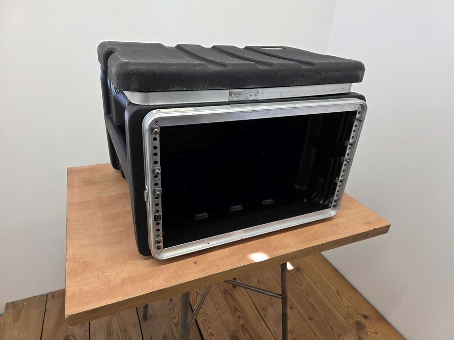 SKB 6U Molded Rack Case (1x szyna 45cm do klapy) FAKTURA