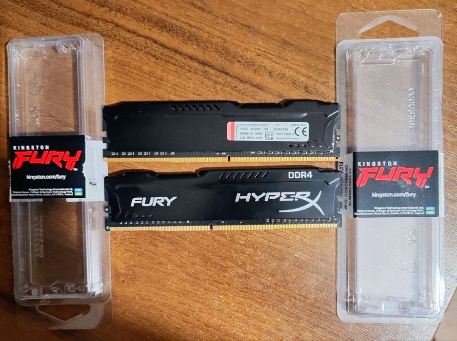 Kingston HayperX DDR4  2400Мгц---8GB(дві планки по 4 ГБ)