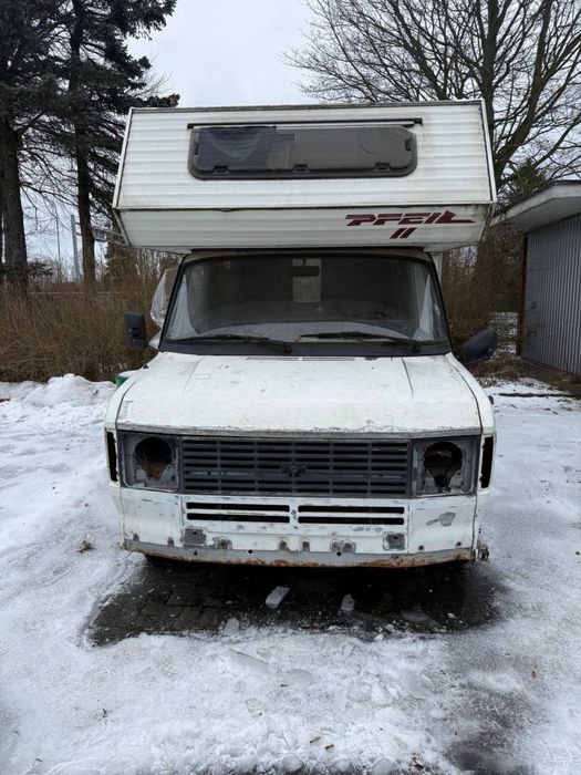 Kamper na bazie Forda transita mk2