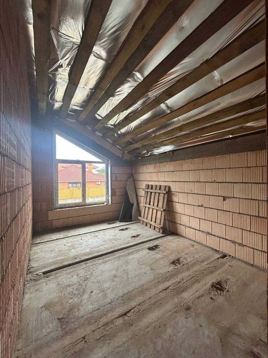 СВОЙ кирпичный таунхаус с участком возле моря