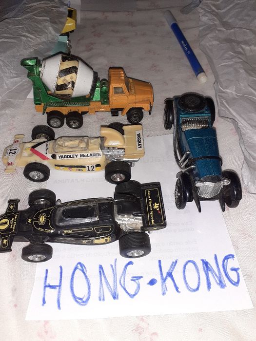 CARROS e motas miniaturas da Dinki, Corgi Toys,Majorette,Matchbox,etc