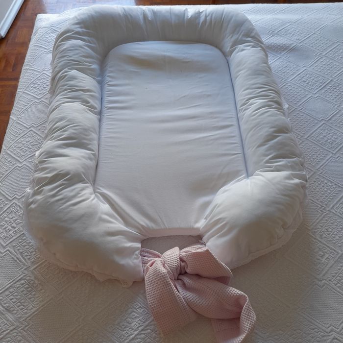 Ninho para cama bebé