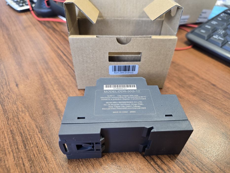 DDR-30G-12 przetwornica DC/DC na szynę DIN 30W wyj 12V Well Zasilacz