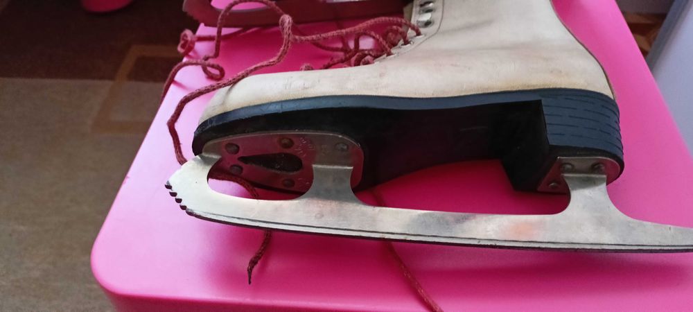 Łyżwy figurowe r. 30,5