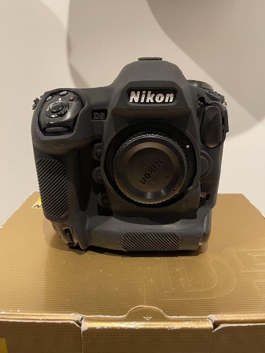 Nikon D5 - Impecavel