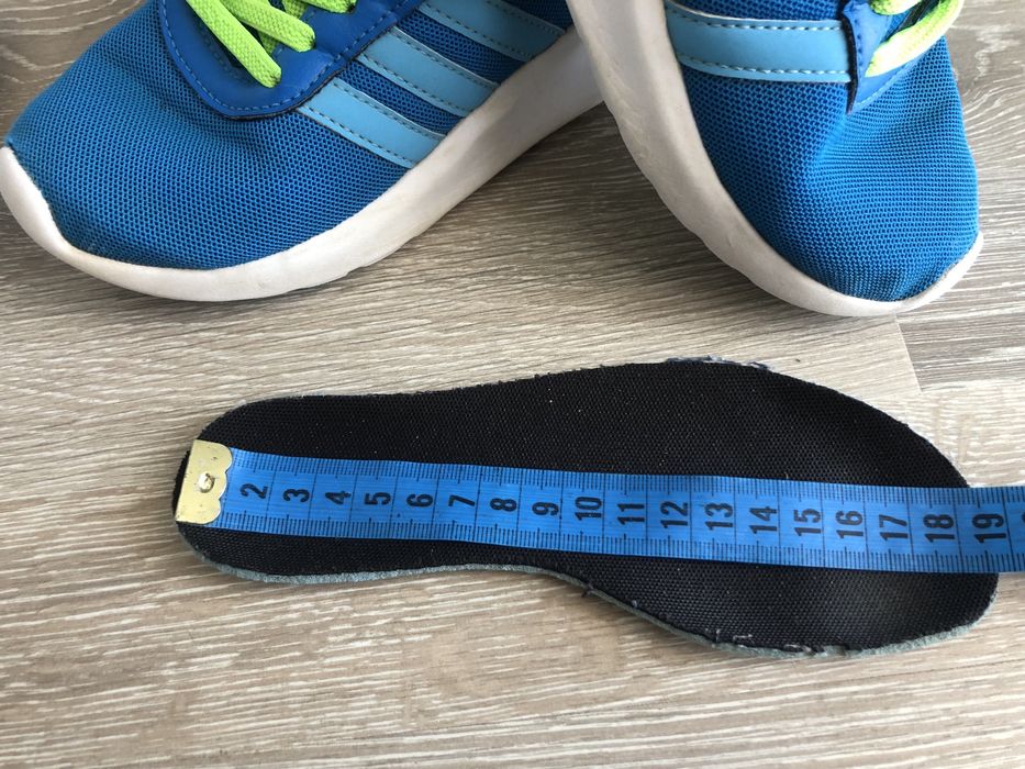 Кросівки adidas 29 розмір