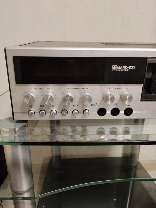 Магнитофон Романтика 220.