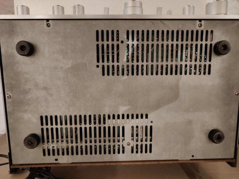 Amplituner Wega PC 230 D