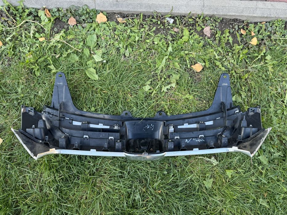 honda crv решітка радіатора 2015-2018