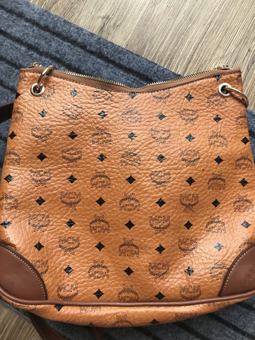Elegancka torebka MCM na ramie cudo