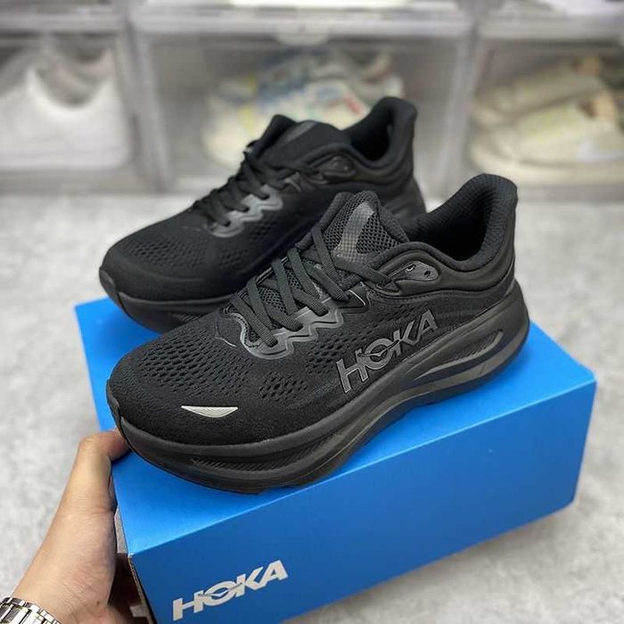 Кросівки для бігу Hoka Bondi 9