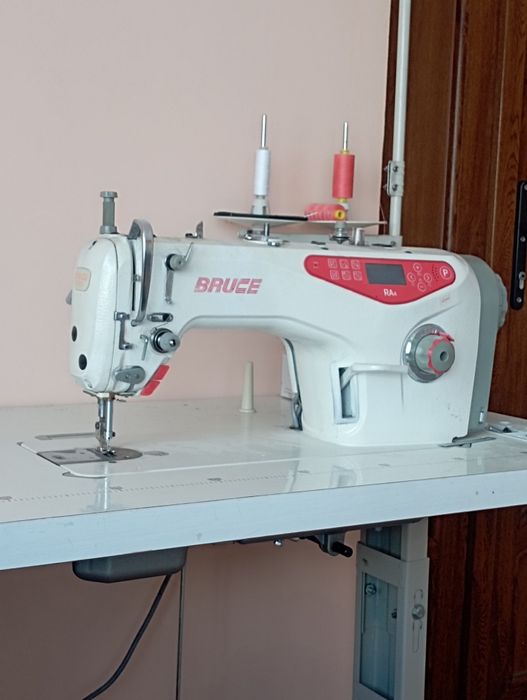 Швейна машинка, оверлок