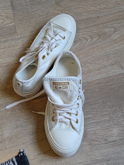 Białe converse na podeszwie all star
