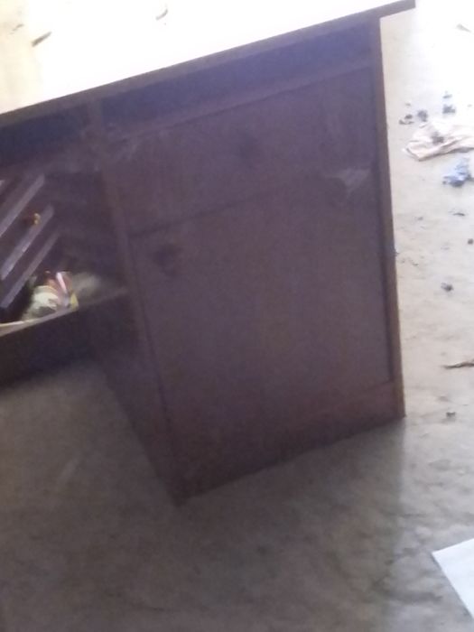 Стол письменный ученический,