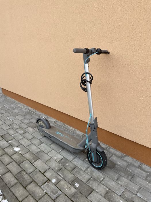 Motus scoott 10 2021