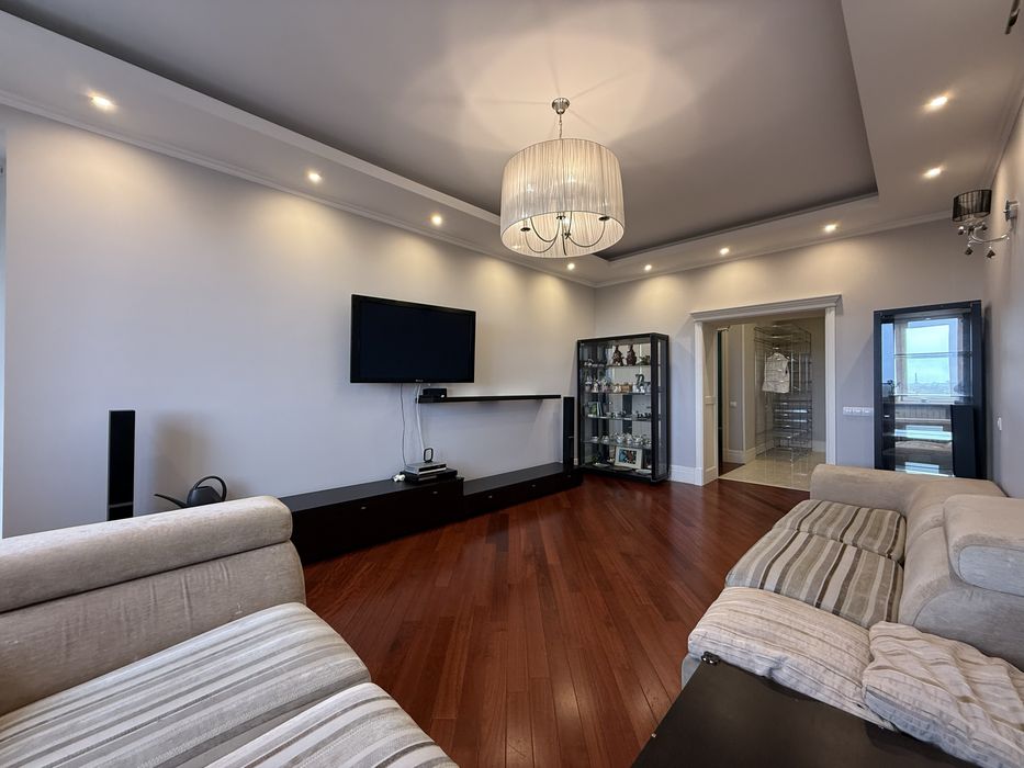 Apartment in Kyiv, Obolon - View 4