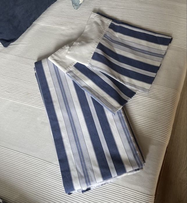 Conjunto cama casal azul e branco