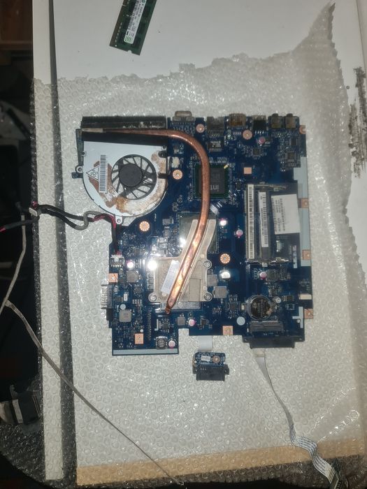 ACER  5736  motherboard
