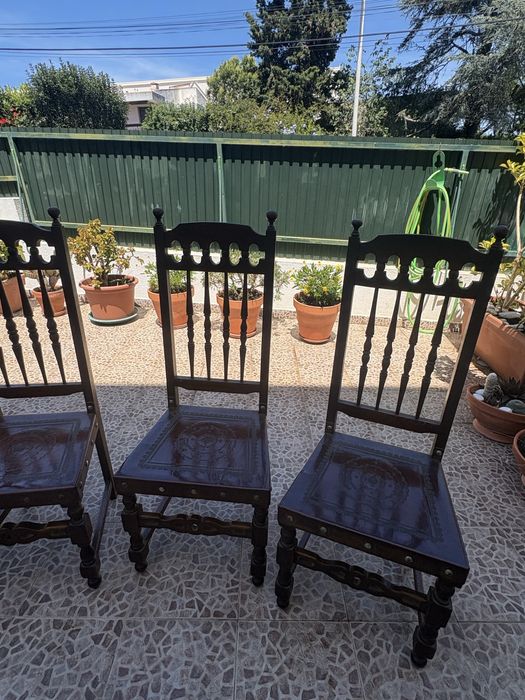 Conjunto de 6 Cadeiras Vintage em Carvalho Escuro