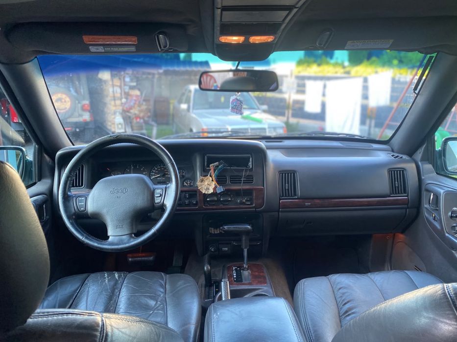 Jeep Grand Cherokee 5.9