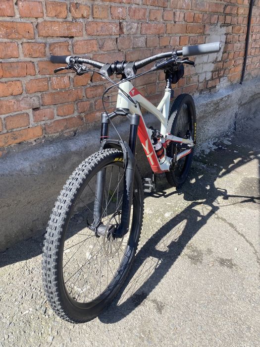 Велосипед  YT INDUSTRIES