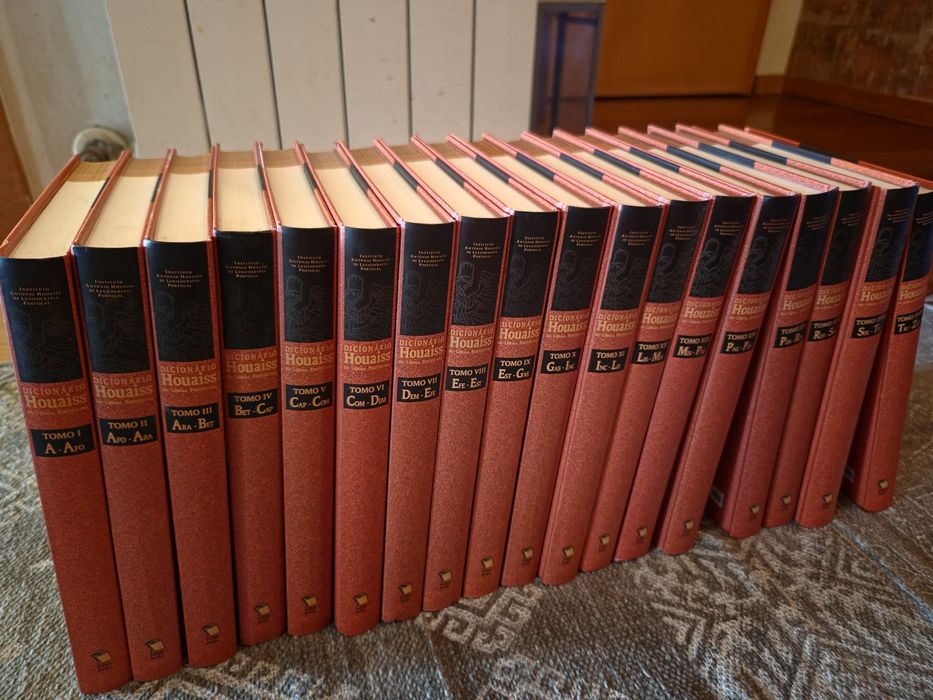 Dicionário Houaiss da Língua Portuguesa – Coleção Completa 18 VolumesDicionário Houaiss da Língua Portuguesa – Coleção Completa 18 Volumes