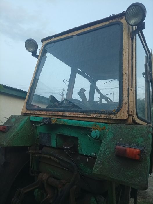 Продам кабіну трактора ЮМЗ 6