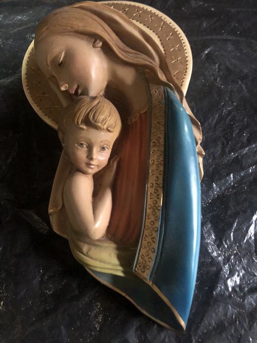 Imagem de Nossa Senhora e o Menino Jesus