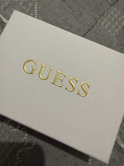 Porta moedas Guess