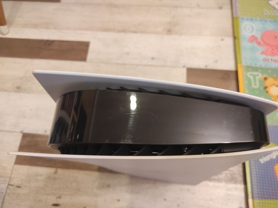 Playstation 5 на запчастини