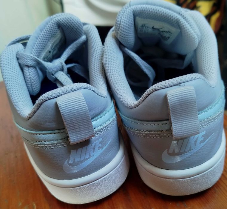 Оригінальні кросівки Nike Court, Найк сірі кеди 37,5р