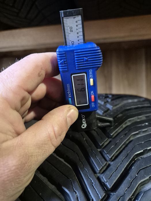 205/60/17 Michelin Para Całoroczne 6mm 2023r CrossClimate2