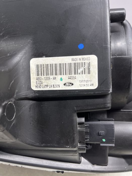 Ліва фара Ford Fiesta usa