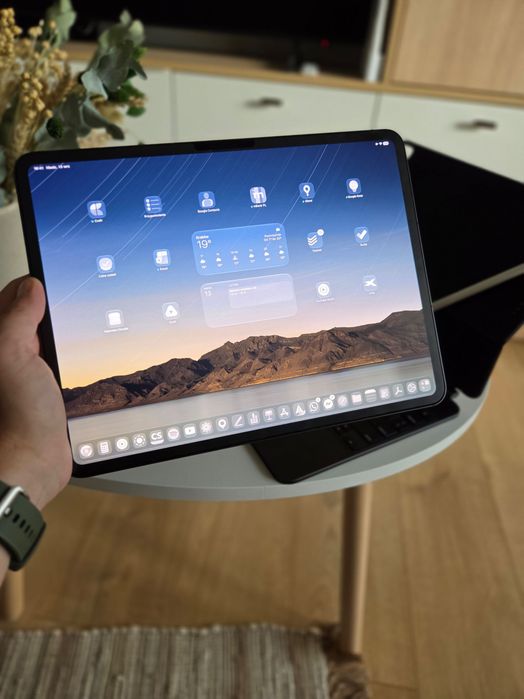 iPad PRO m4 512 GB z Pencil PRO i Magic Keyboard