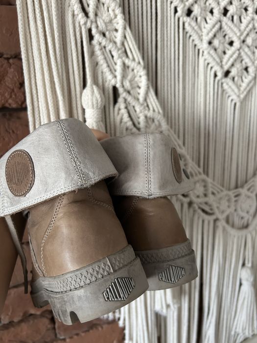 Buty firmy Palladium w rozmiarze 36