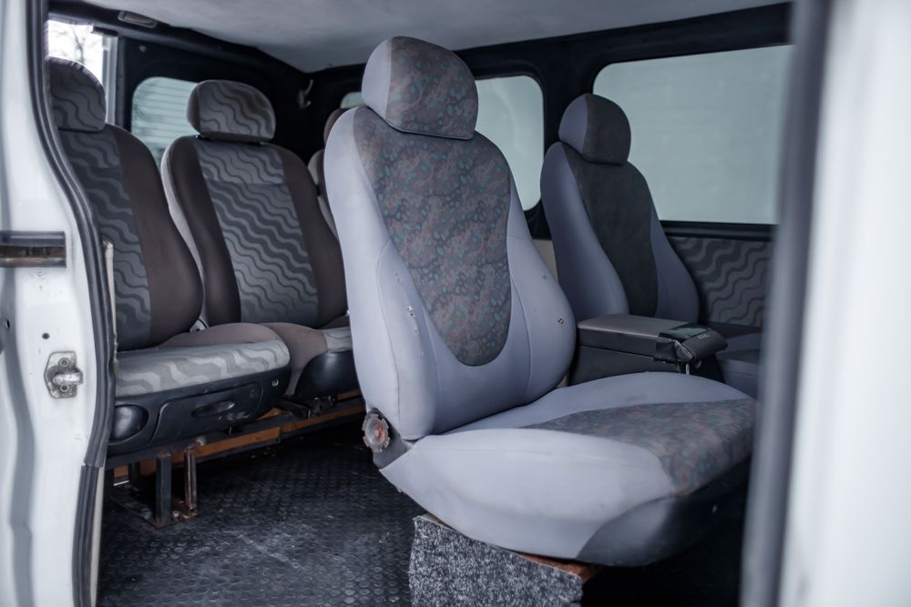 Продам Opel Vivaro Long 1.9 Пасажир